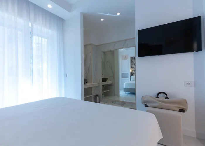 Maison Adriana بيت ضيافة سورينتو