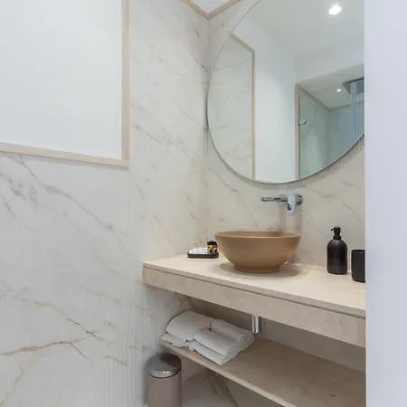 Konukevi Maison Adriana