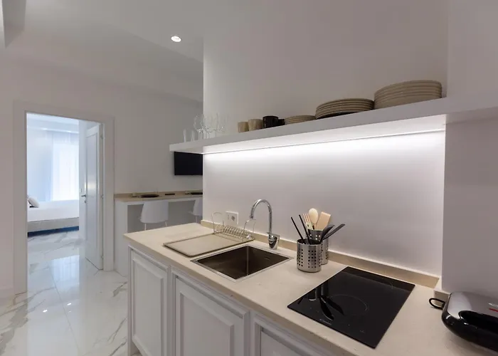 Konukevi Maison Adriana