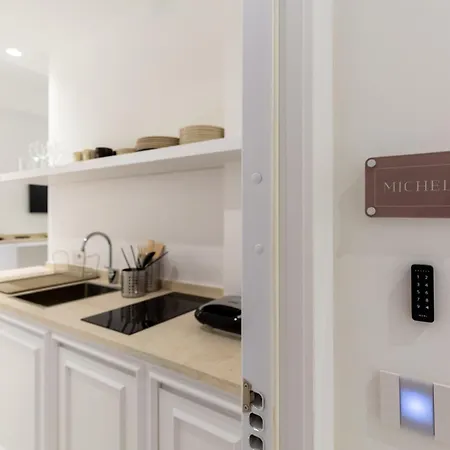 بيت ضيافة Maison Adriana